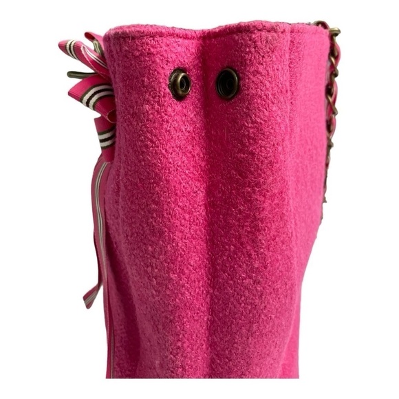 Vintage Limited Edition Pink Tweed
Goldie Bag Purse Chain Pockets
Barbiecore - Picture 9 of 15